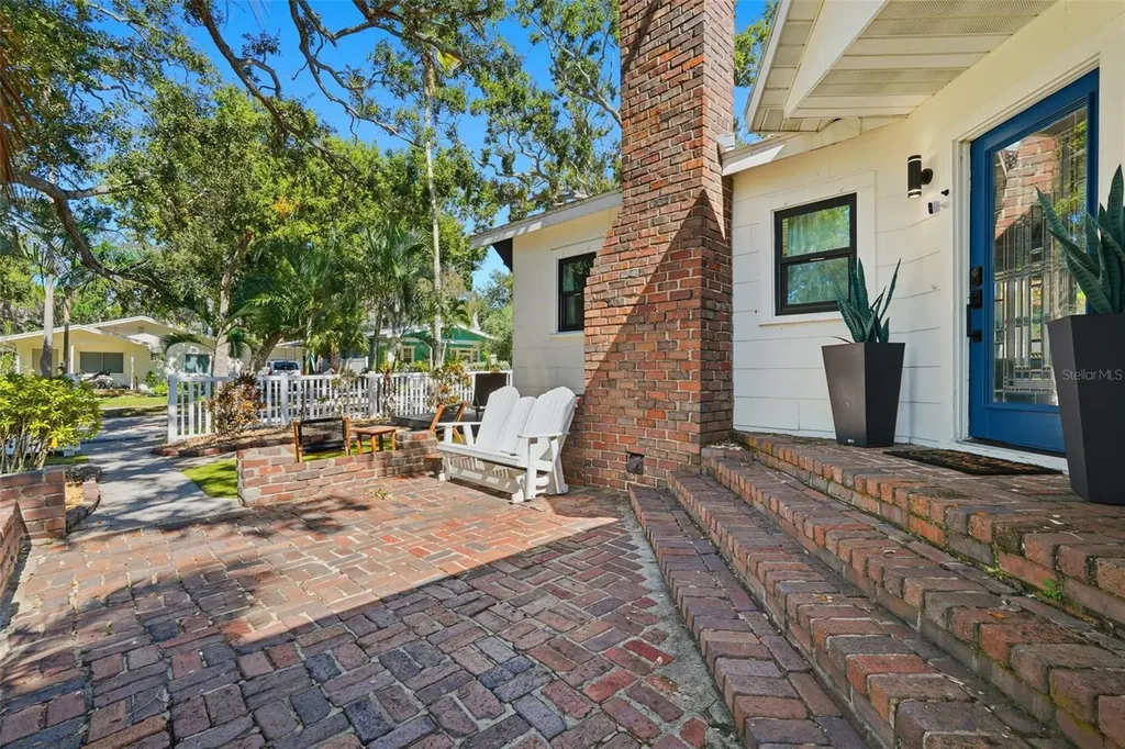 517 Avery Avenue Crystal Beach FL 34681