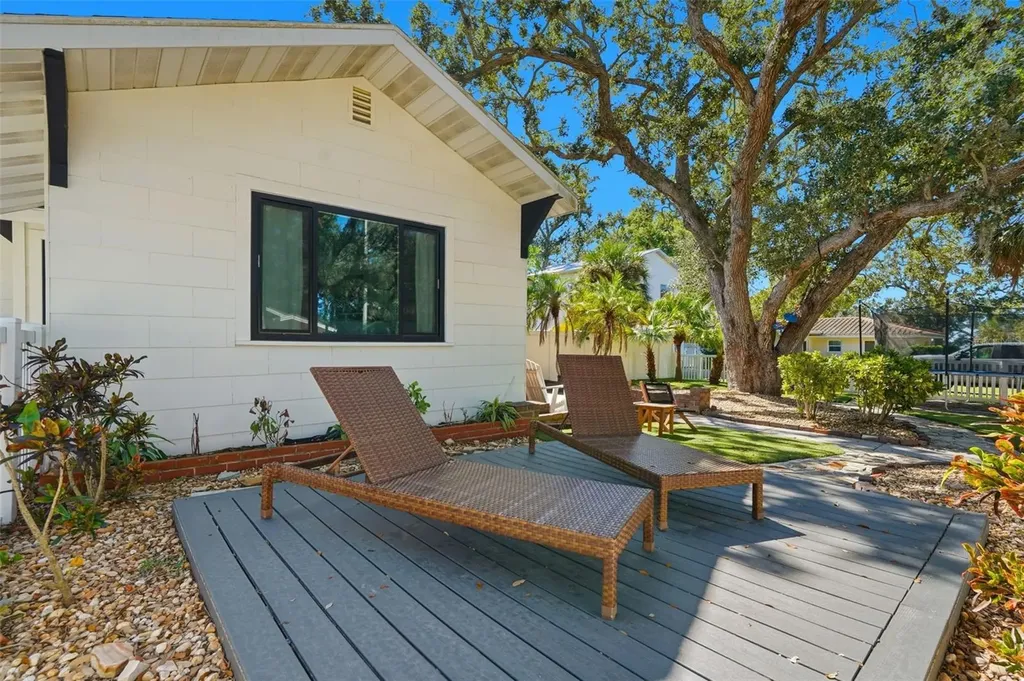 517 Avery Avenue Crystal Beach FL 34681