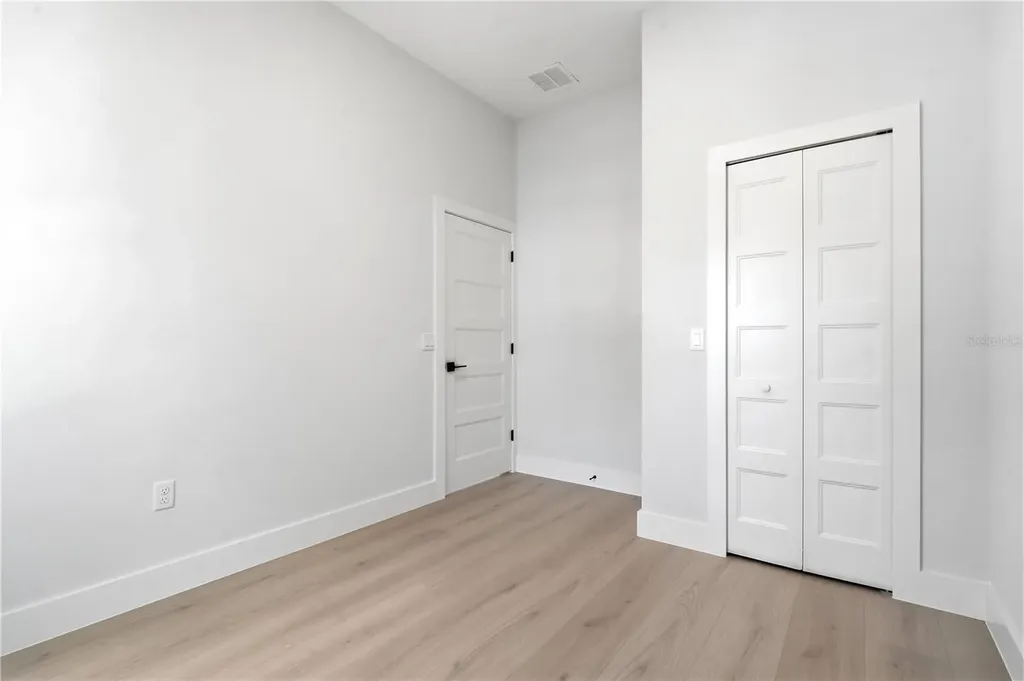 1232 Virginia Drive Orlando FL 32803