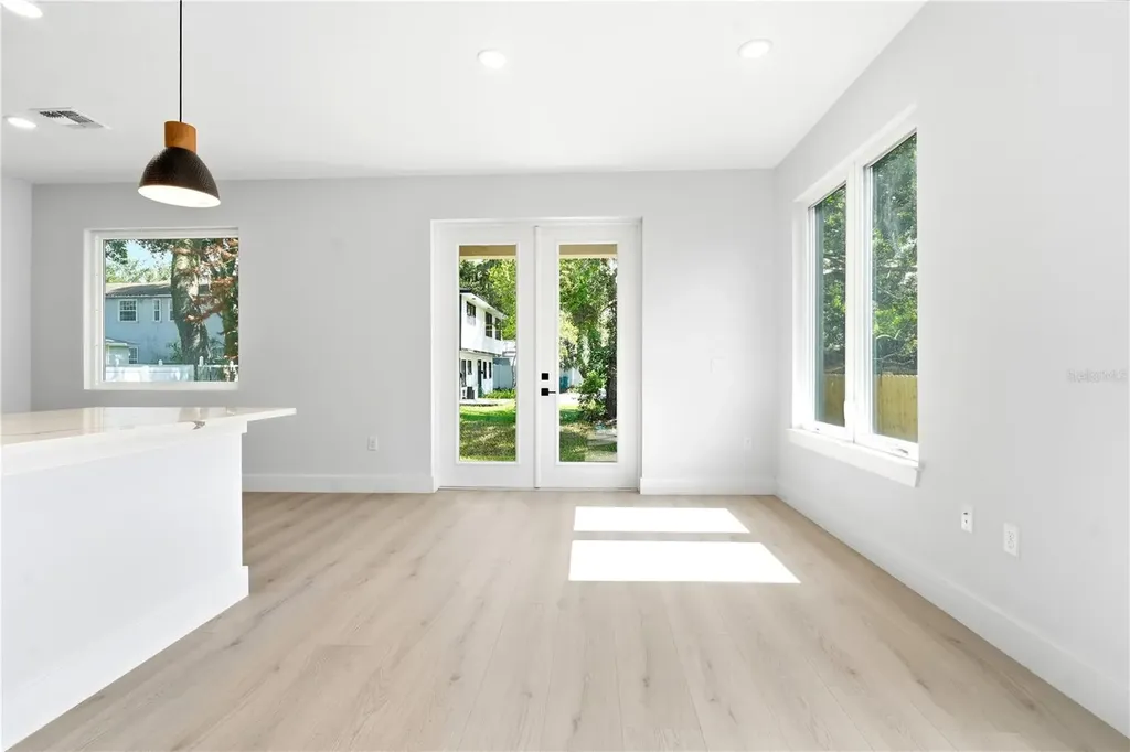 1232 Virginia Drive Orlando FL 32803