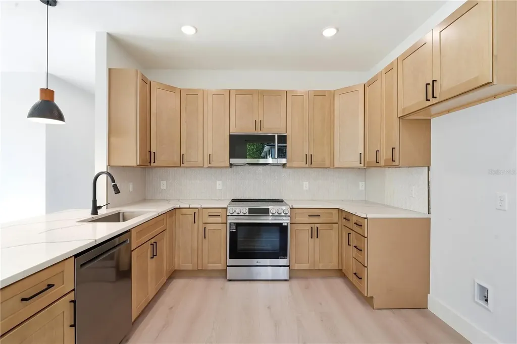 1232 Virginia Drive Orlando FL 32803