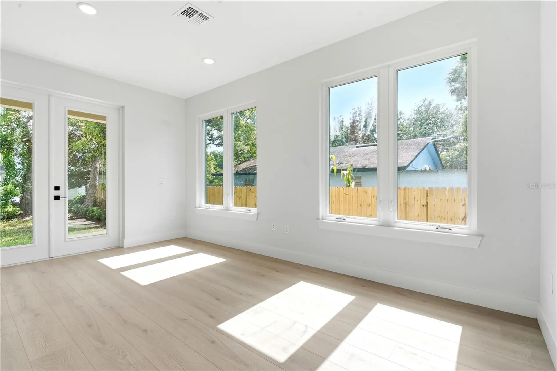 1232 Virginia Drive Orlando FL 32803