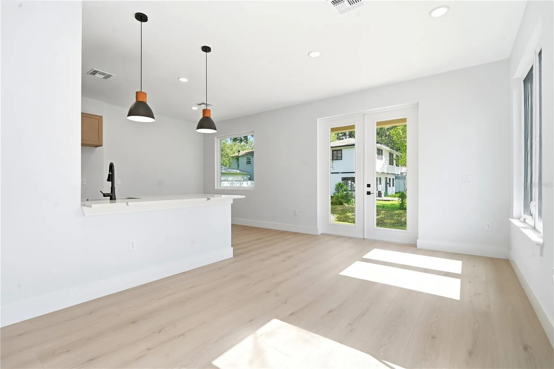 1232 Virginia Drive Orlando FL 32803