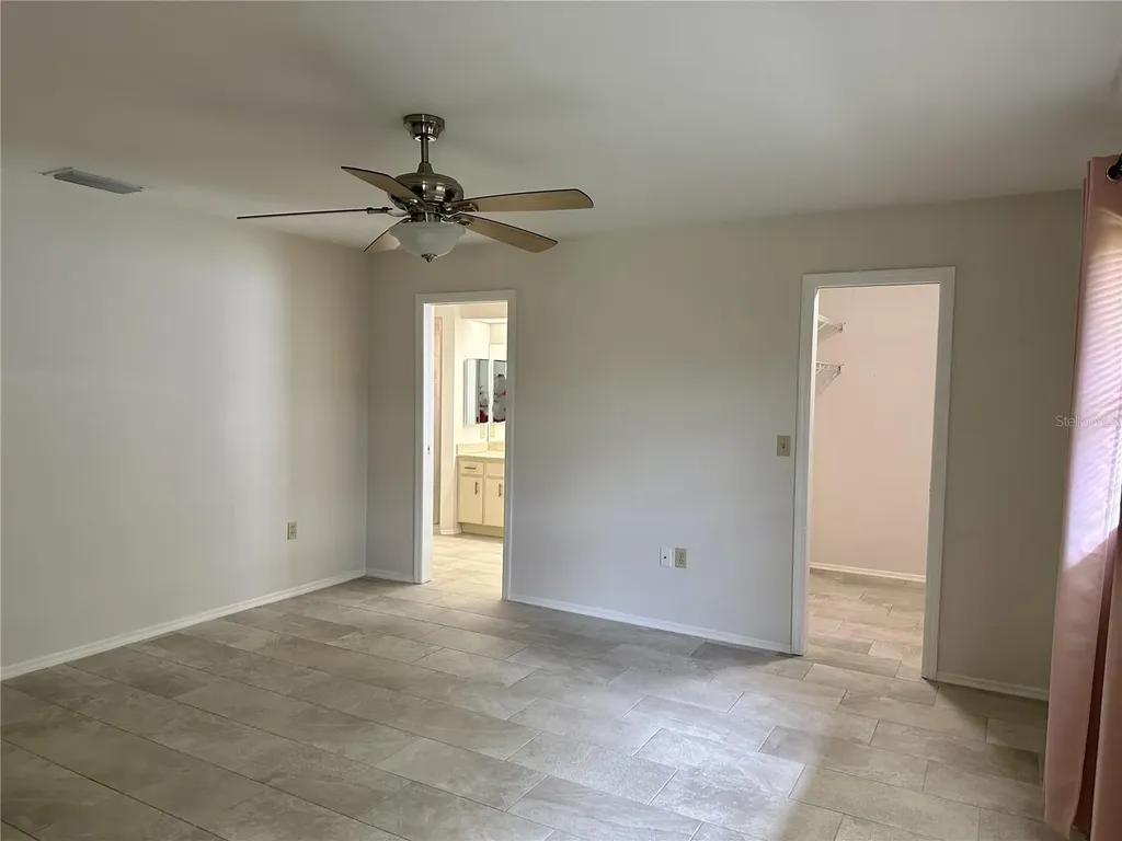 2193 Cork Oak Street E Sarasota FL 34232
