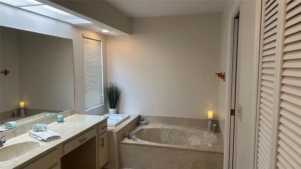 2193 Cork Oak Street E Sarasota FL 34232