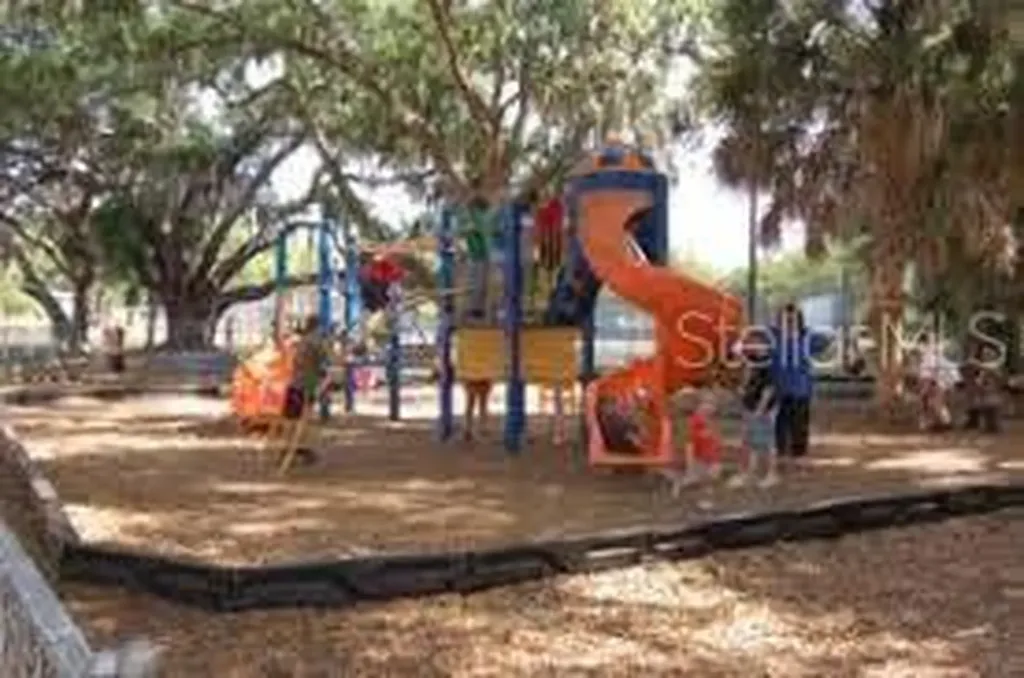 2193 Cork Oak Street E Sarasota FL 34232