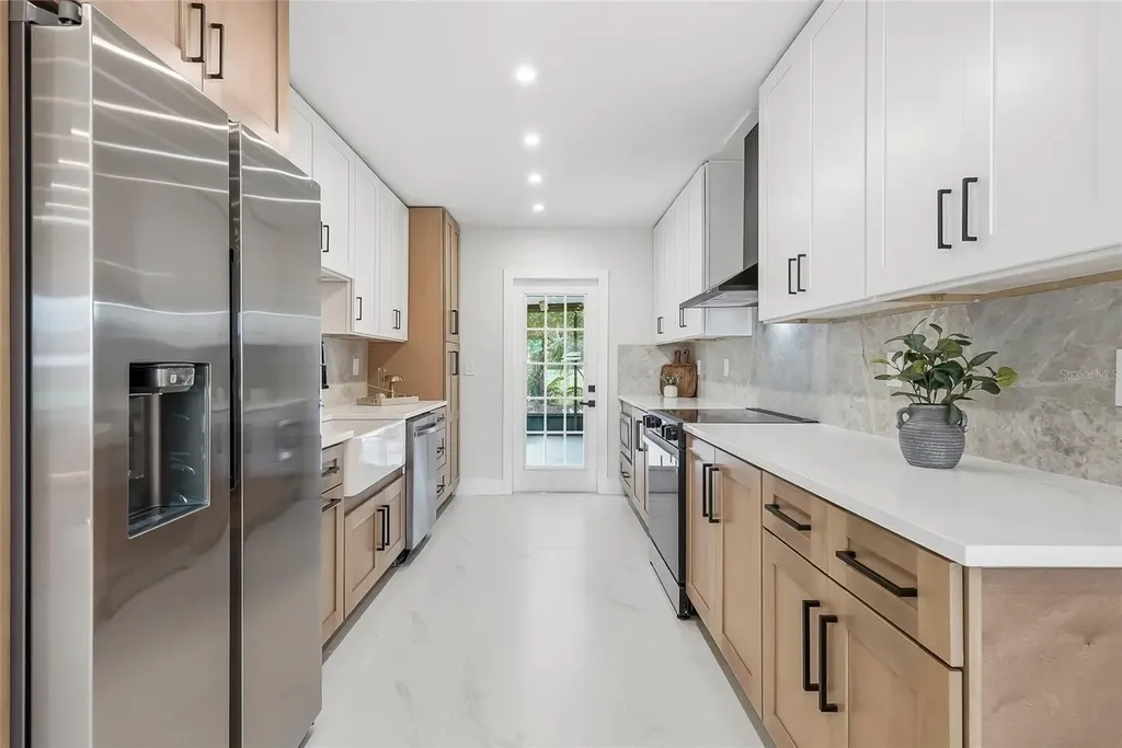 8118 Tanglewood Lane Tampa FL 33615