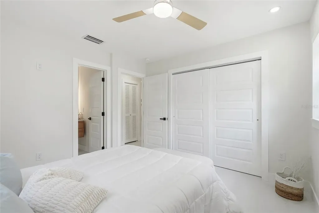 8118 Tanglewood Lane Tampa FL 33615