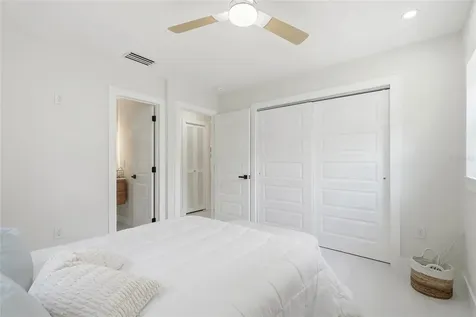 8118 Tanglewood Lane Tampa FL 33615