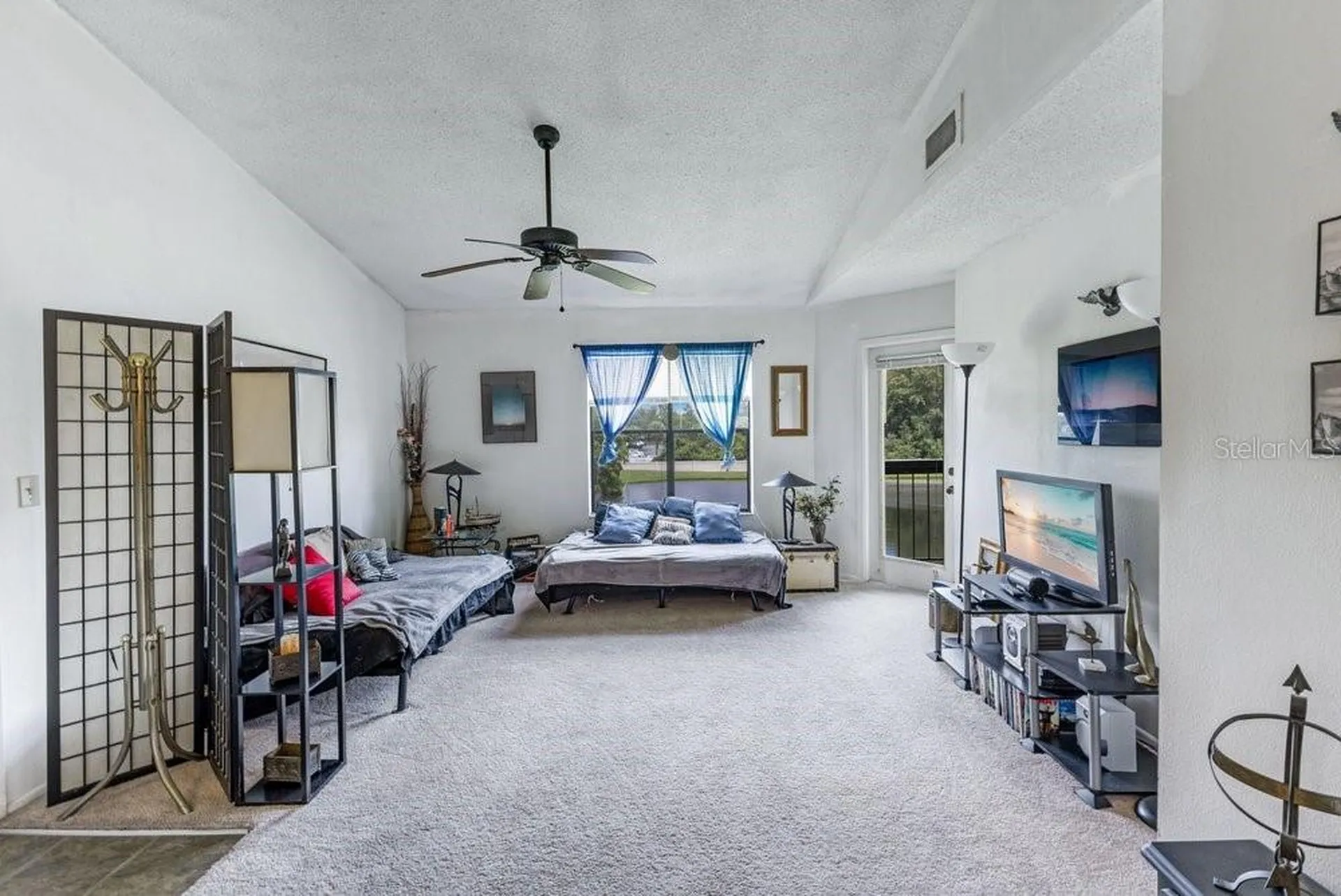 2231 Cascades Boulevard Kissimmee FL 34741