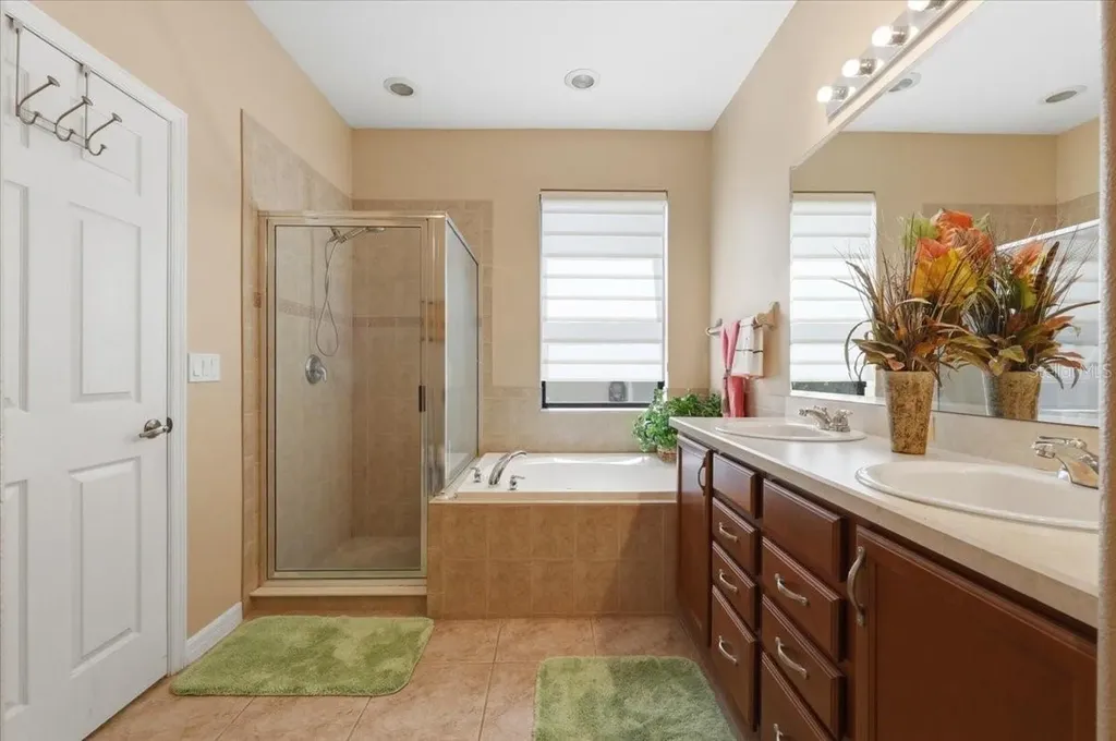 268 Oak Landing Lane Mulberry FL 33860