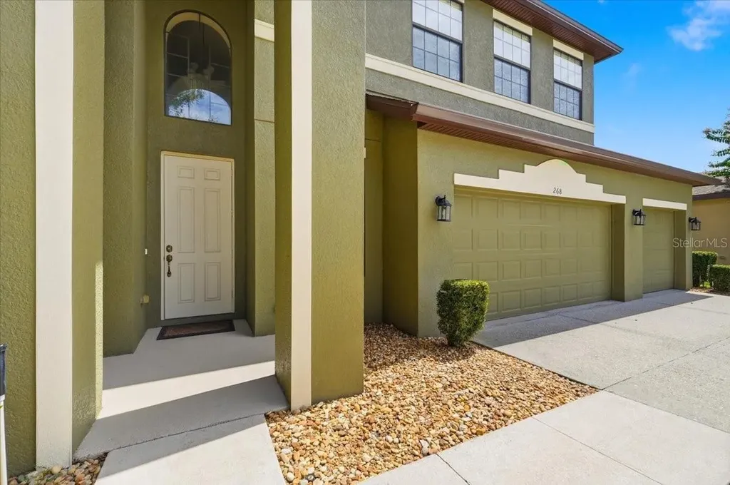 268 Oak Landing Lane Mulberry FL 33860