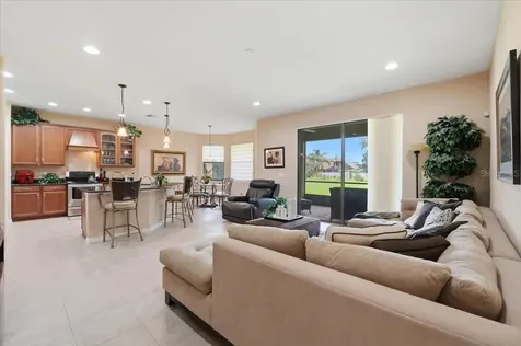 268 Oak Landing Lane Mulberry FL 33860
