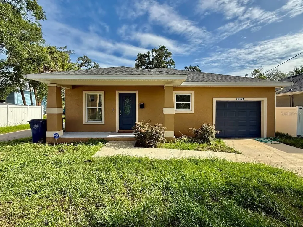2904 E Columbus Drive Tampa FL 33605