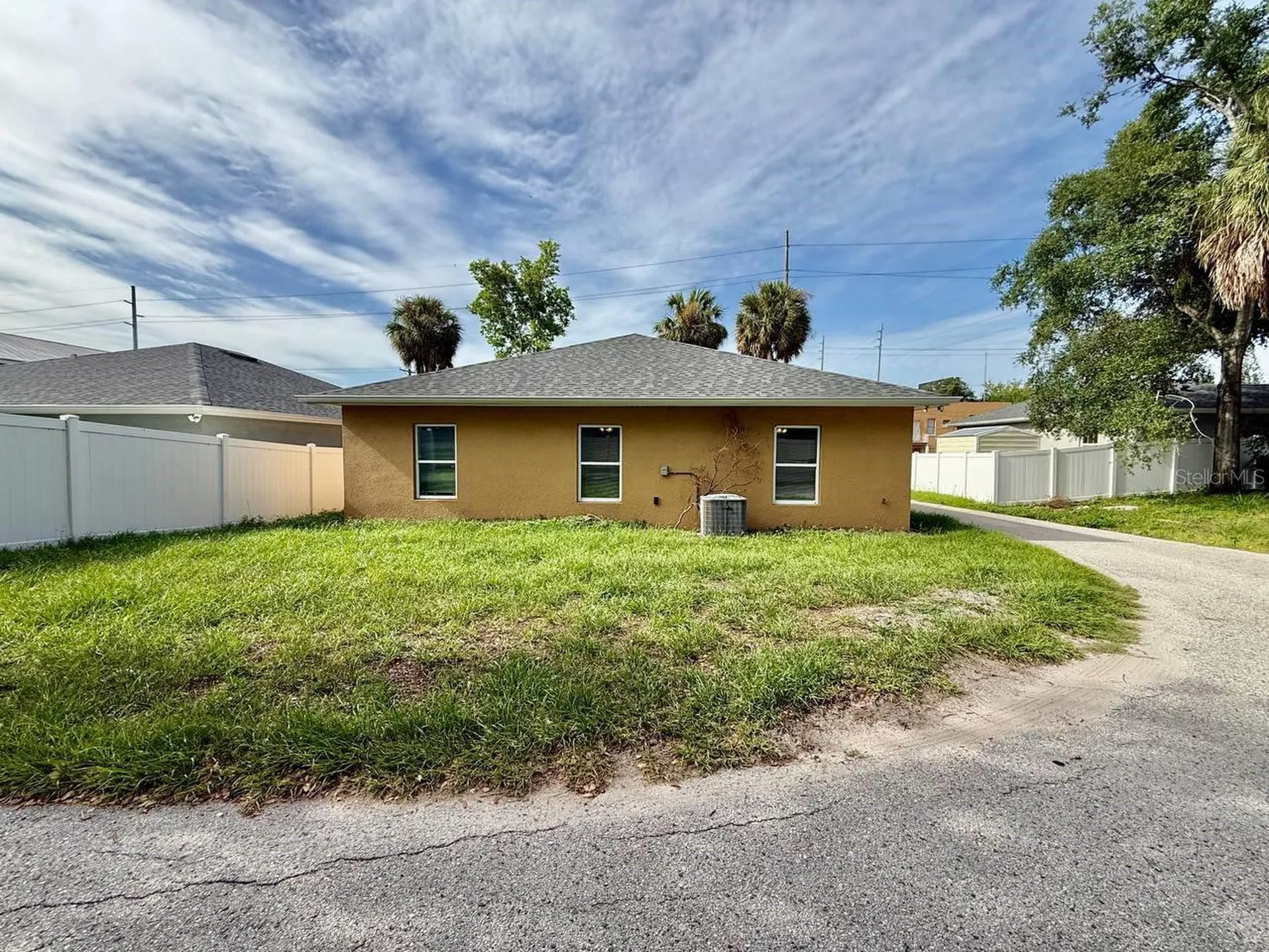 2904 E Columbus Drive Tampa FL 33605