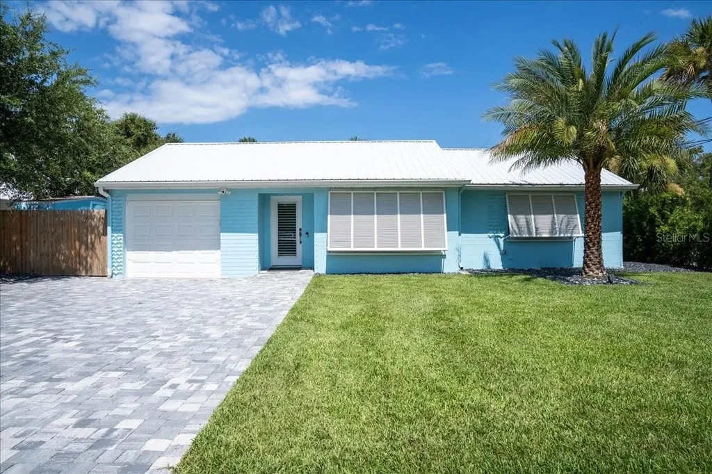 301 N Pine Street New Smyrna Beach FL 32169