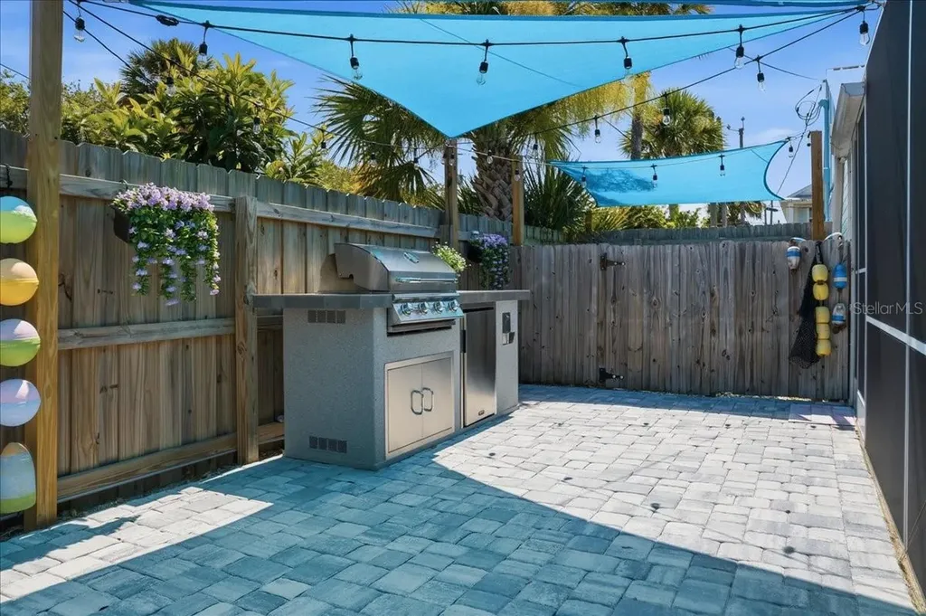 301 N Pine Street New Smyrna Beach FL 32169
