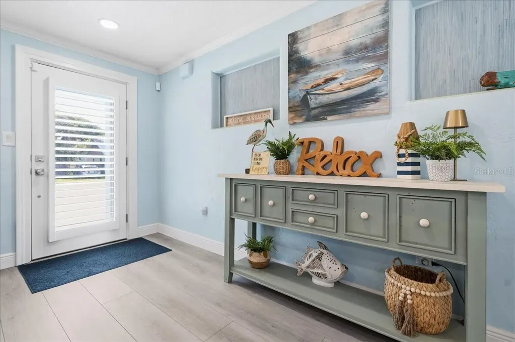 301 N Pine Street New Smyrna Beach FL 32169