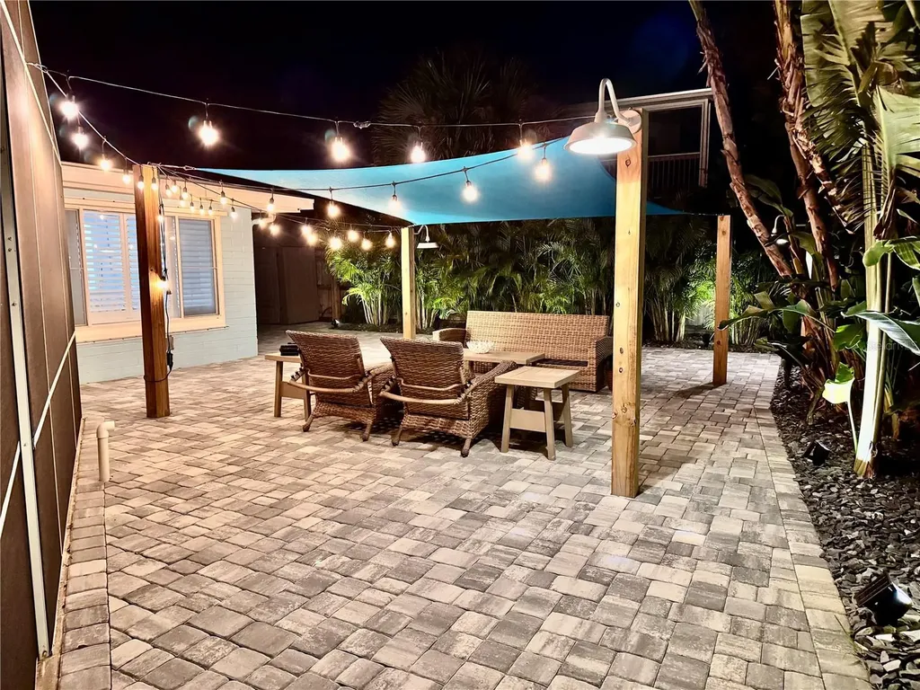301 N Pine Street New Smyrna Beach FL 32169