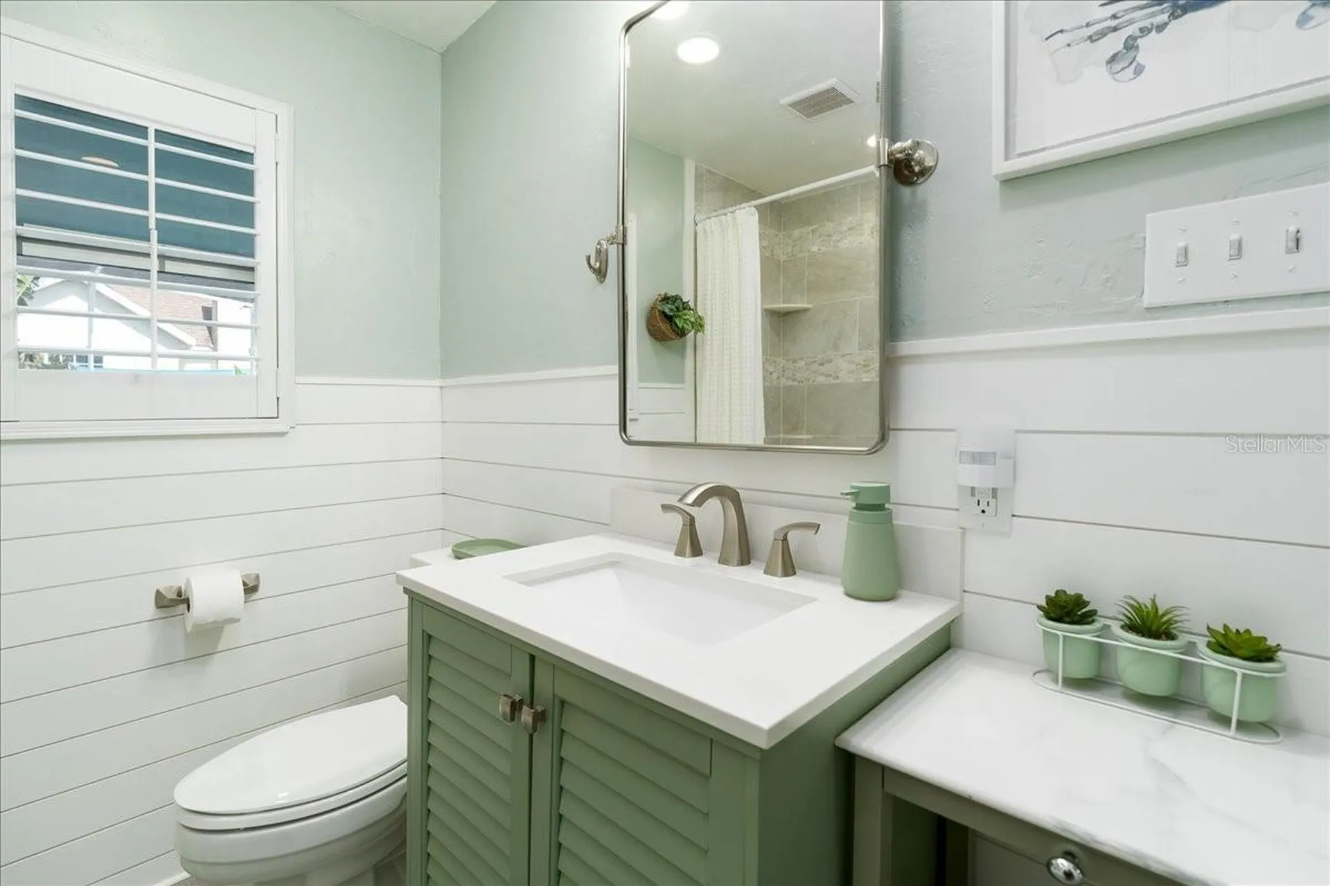 301 N Pine Street New Smyrna Beach FL 32169