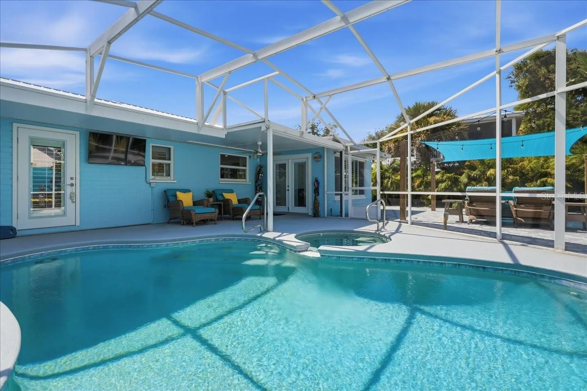 301 N Pine Street New Smyrna Beach FL 32169