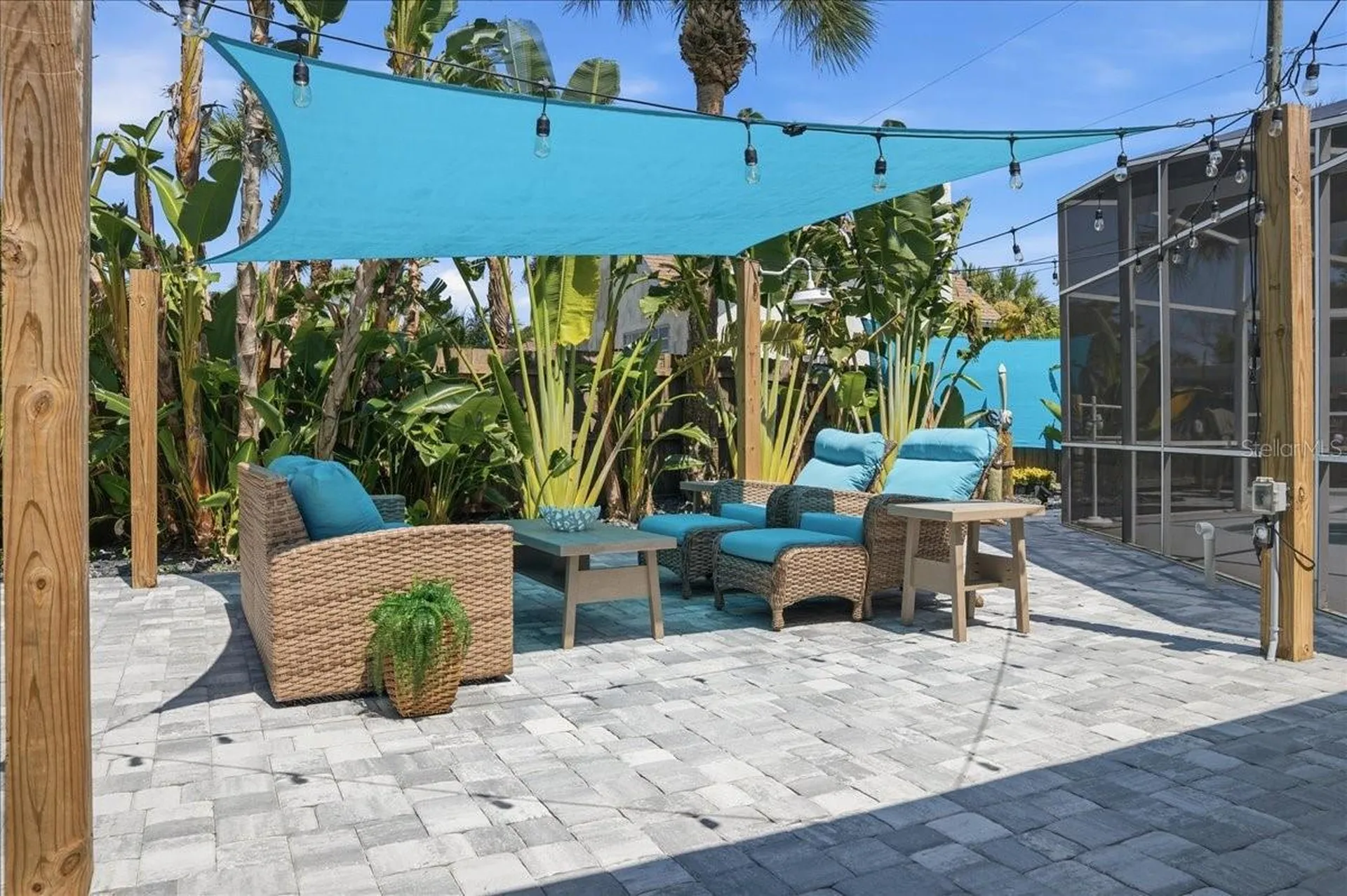 301 N Pine Street New Smyrna Beach FL 32169