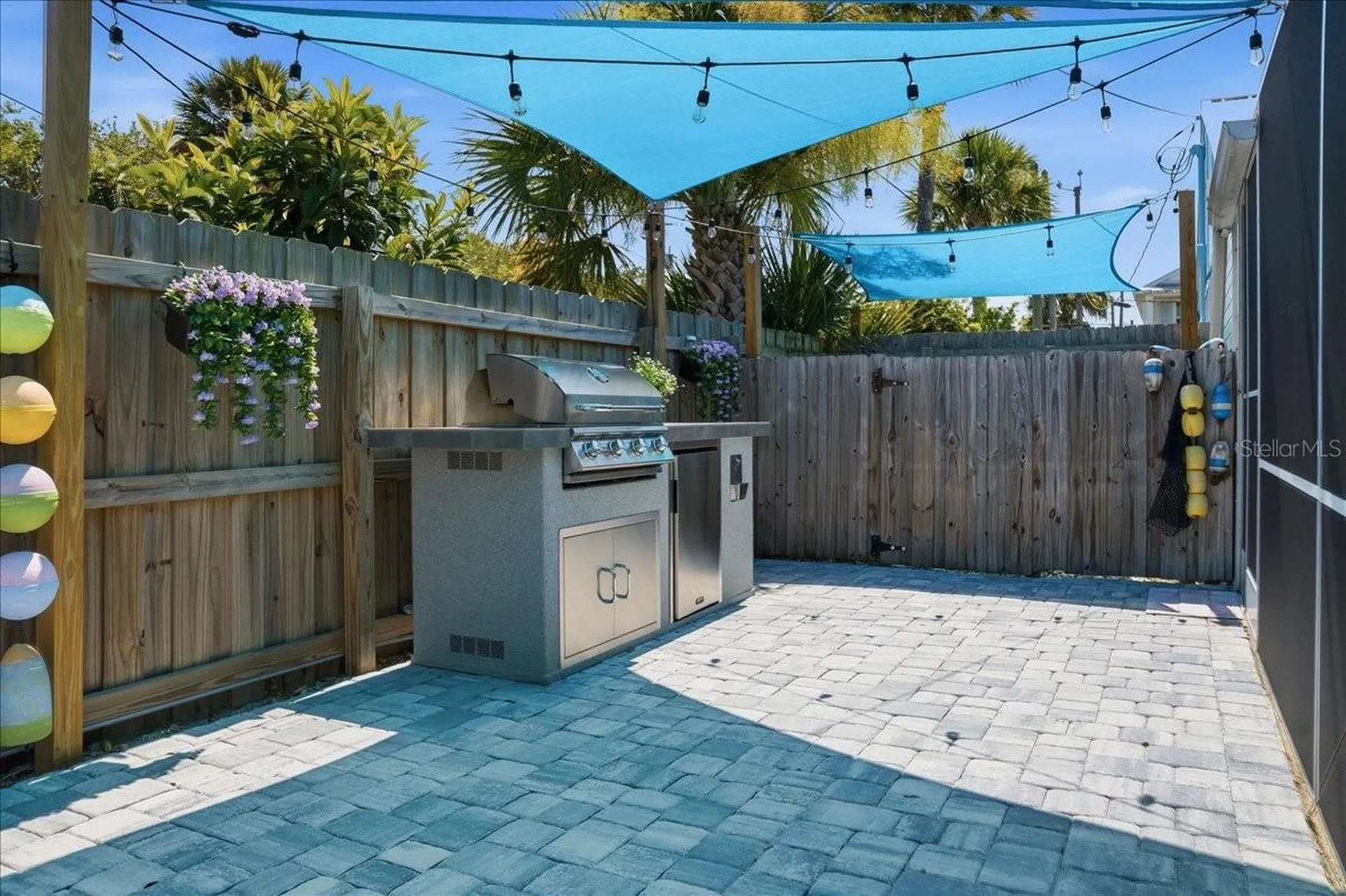 301 N Pine Street New Smyrna Beach FL 32169
