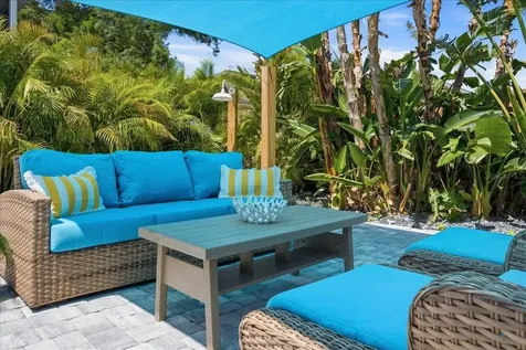 301 N Pine Street New Smyrna Beach FL 32169