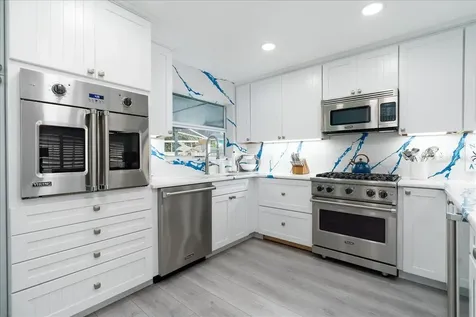 301 N Pine Street New Smyrna Beach FL 32169