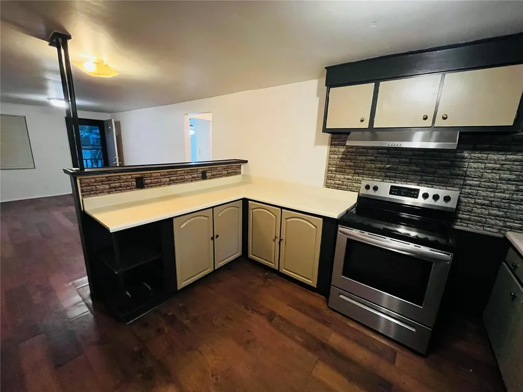 5325 Lime Avenue Seffner FL 33584