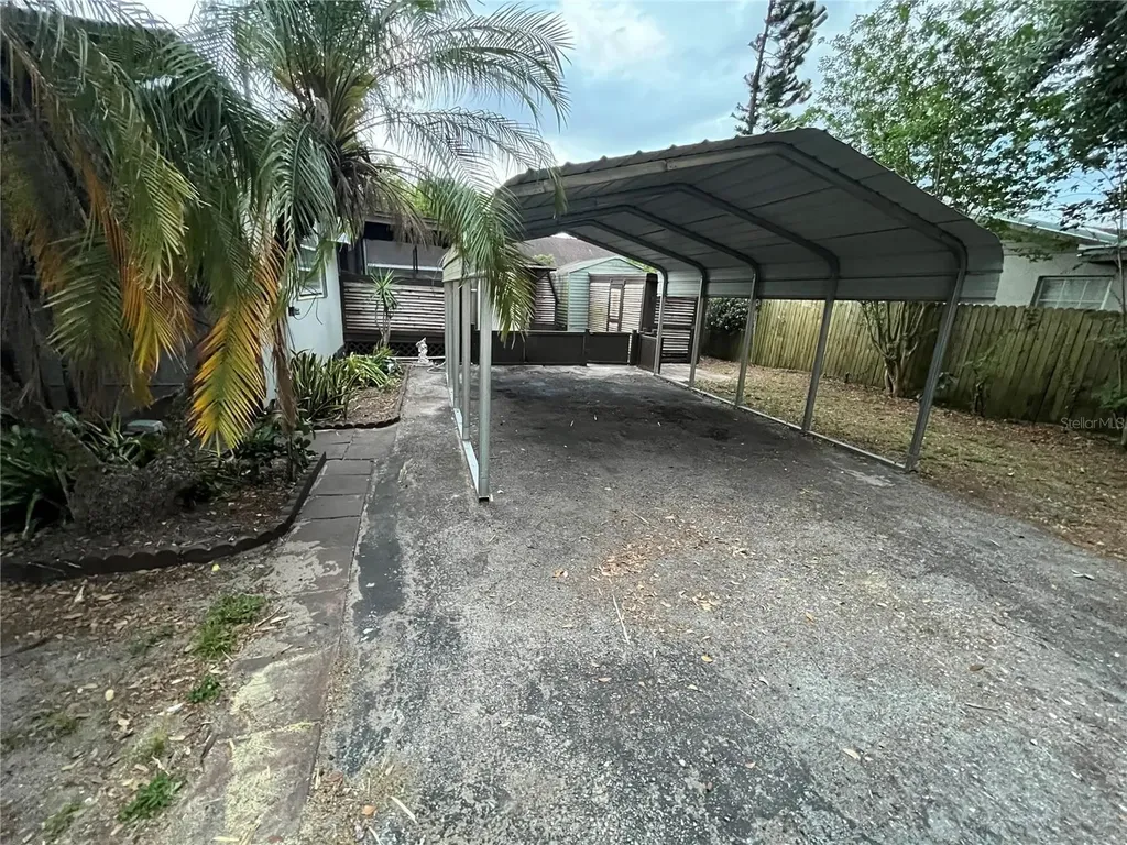 5325 Lime Avenue Seffner FL 33584