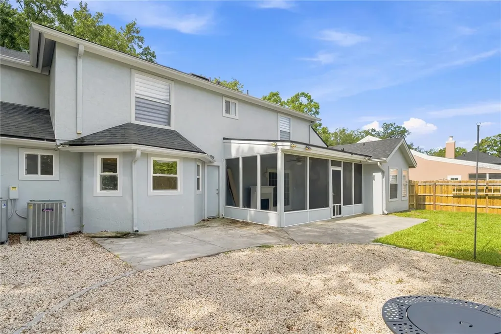 1927 Palm View Drive Apopka FL 32712