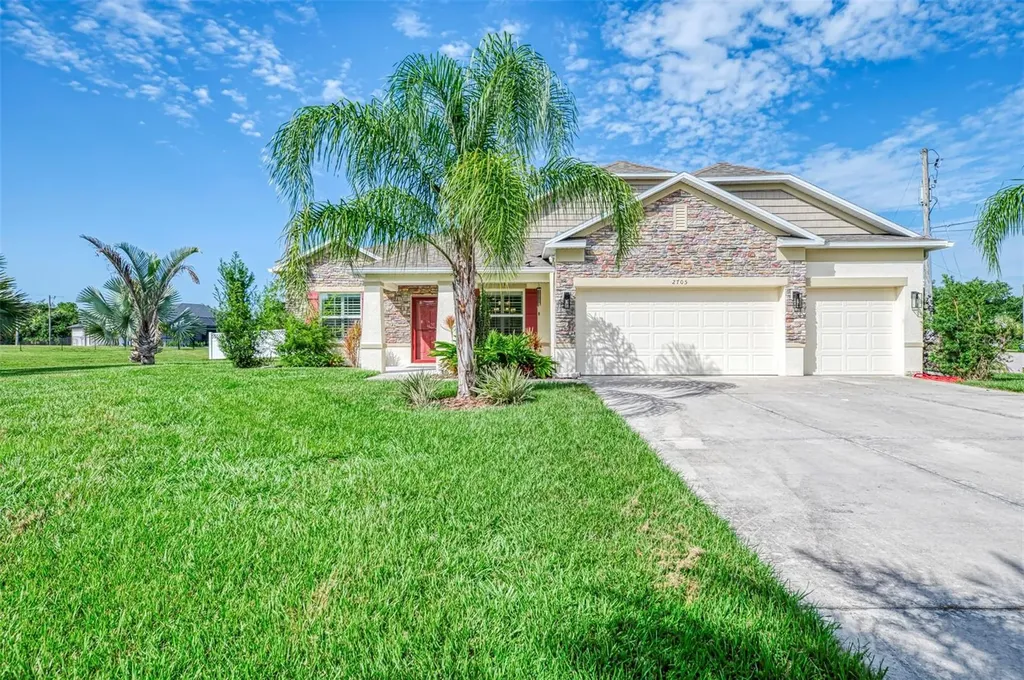 2705 Lamkin Road North Port FL 34288