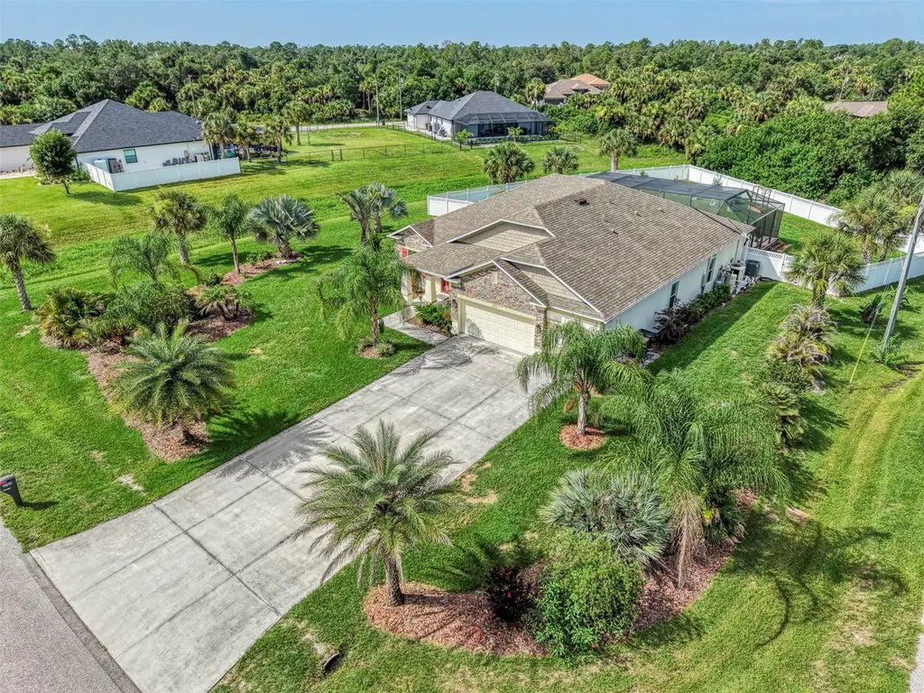 2705 Lamkin Road North Port FL 34288
