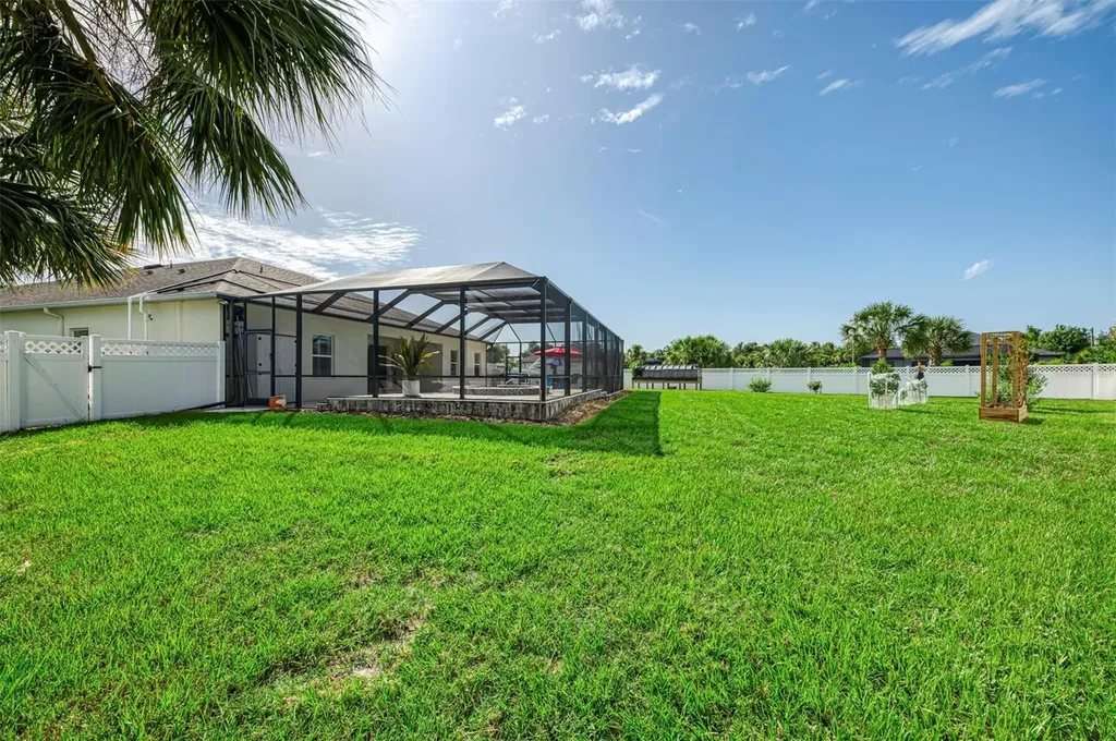 2705 Lamkin Road North Port FL 34288