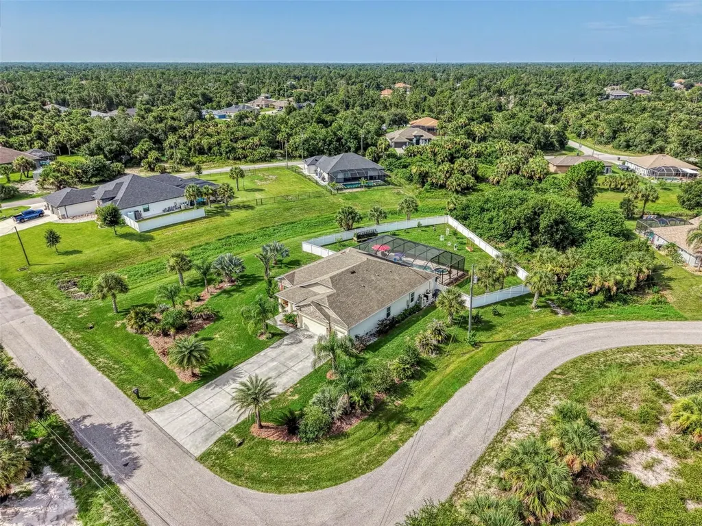 2705 Lamkin Road North Port FL 34288