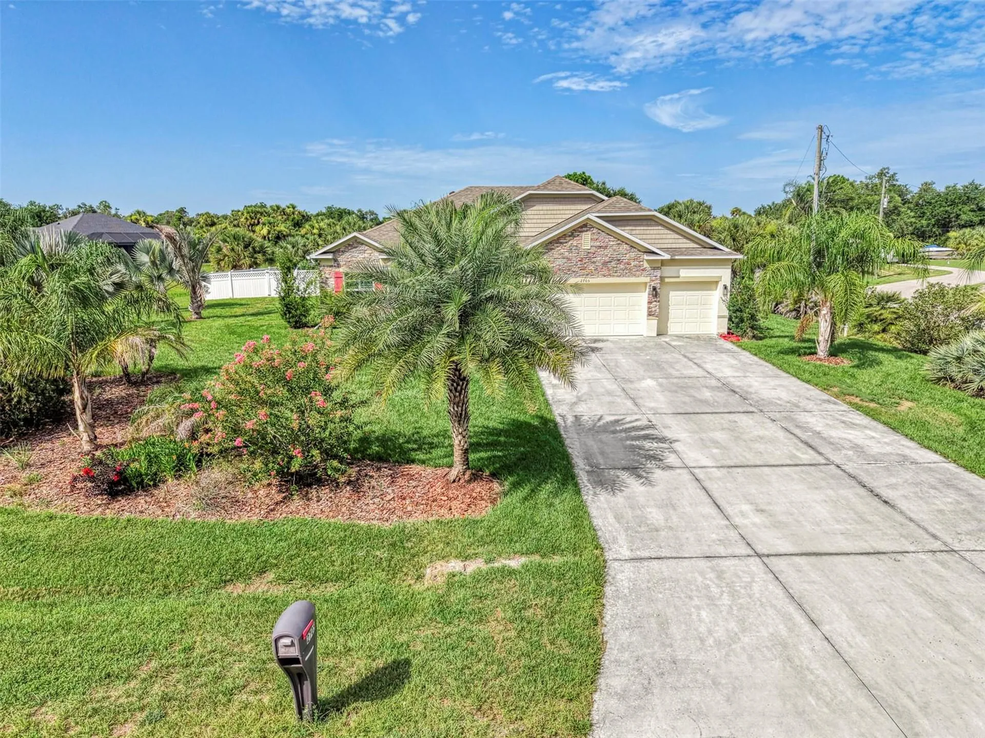 2705 Lamkin Road North Port FL 34288