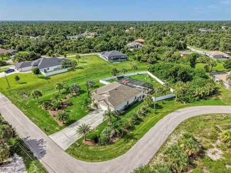 2705 Lamkin Road North Port FL 34288