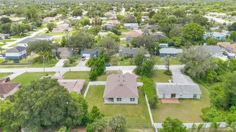1942 Marlow Street Deltona FL 32738