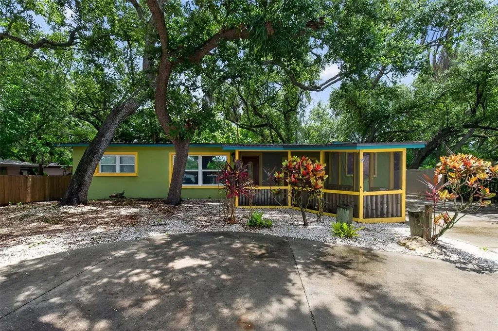 6270 62nd Avenue N Pinellas Park FL 33781