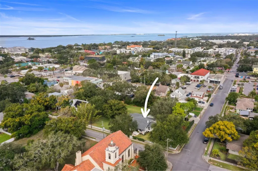 458 Scotland Street Dunedin FL 34698