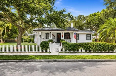 458 Scotland Street Dunedin FL 34698