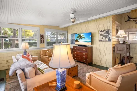 458 Scotland Street Dunedin FL 34698