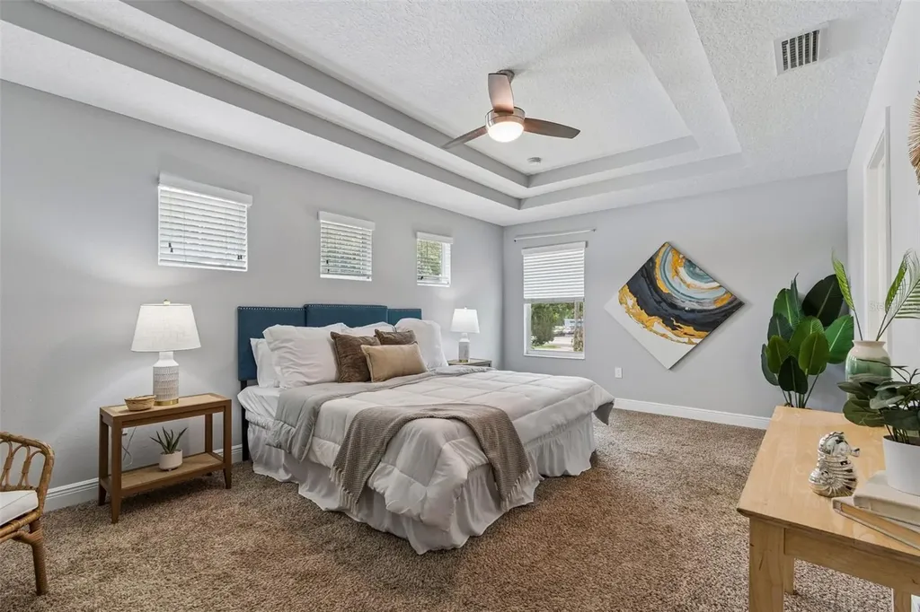 1216 E Giddens Avenue Tampa FL 33603