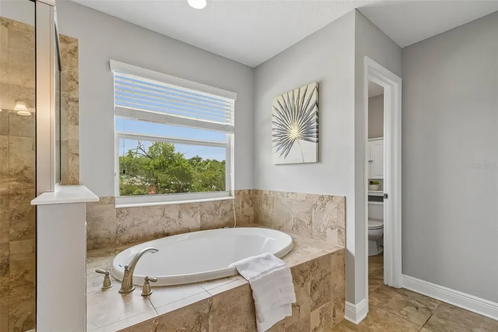 1216 E Giddens Avenue Tampa FL 33603