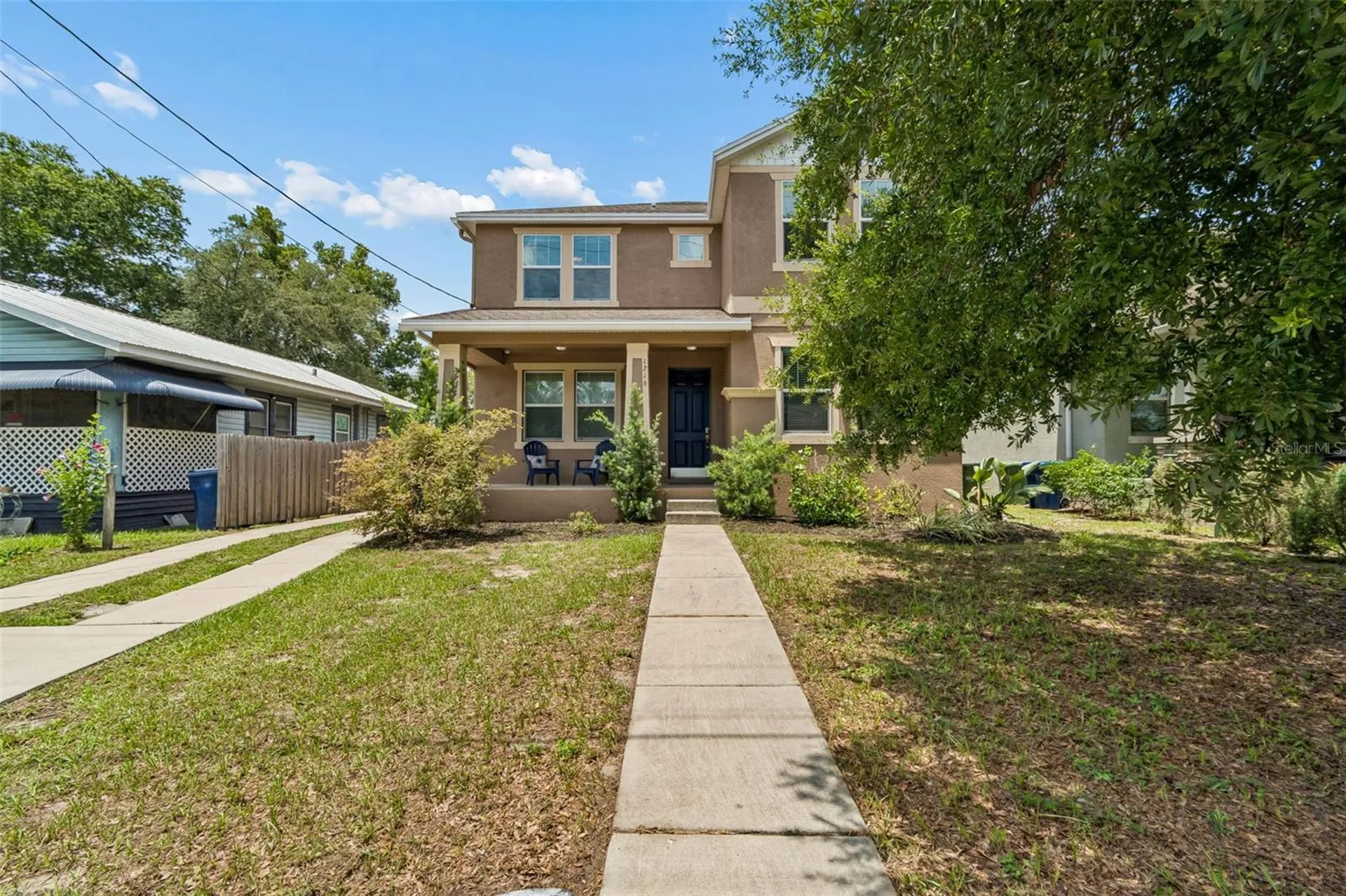 1216 E Giddens Avenue Tampa FL 33603