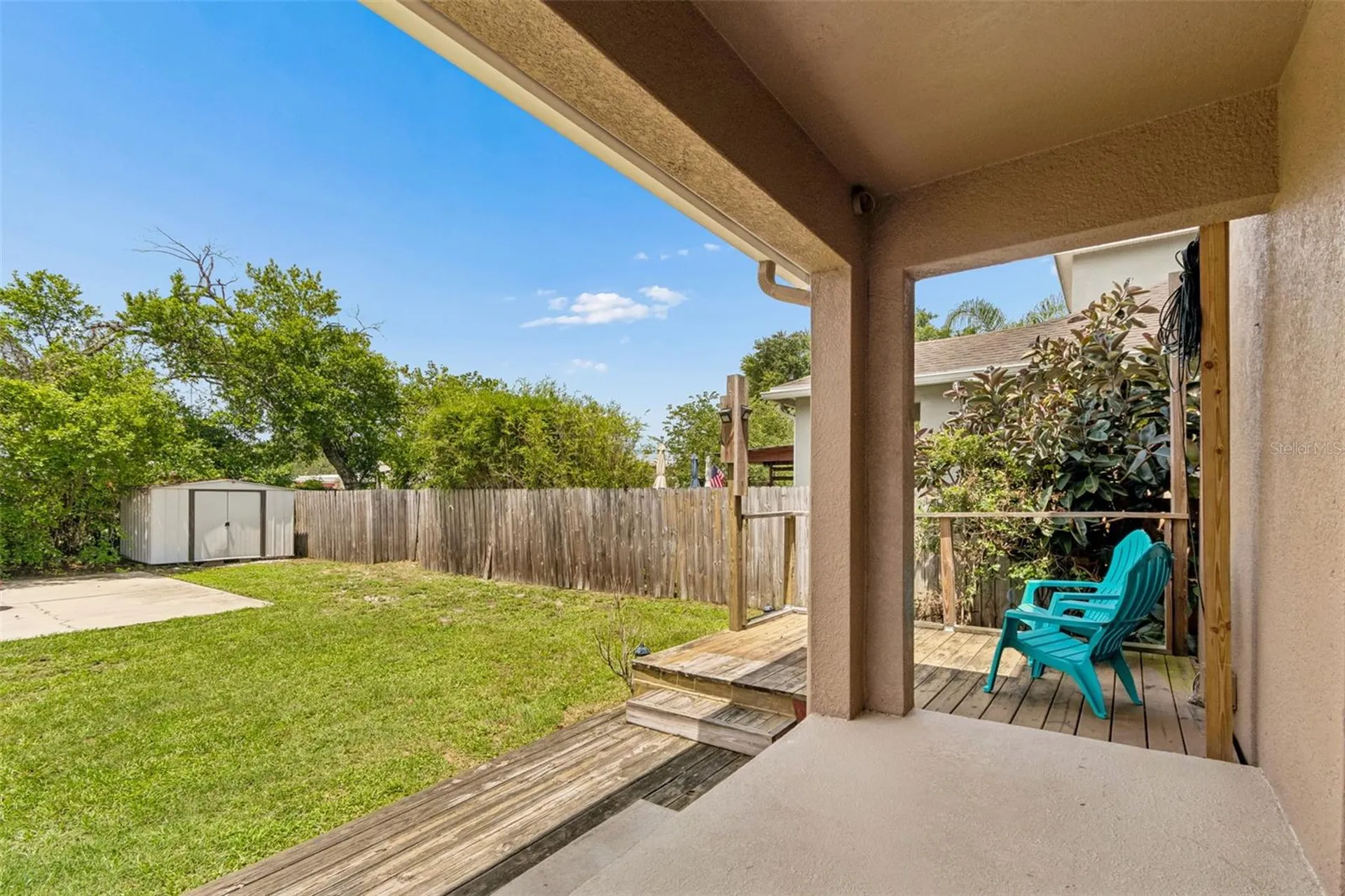 1216 E Giddens Avenue Tampa FL 33603