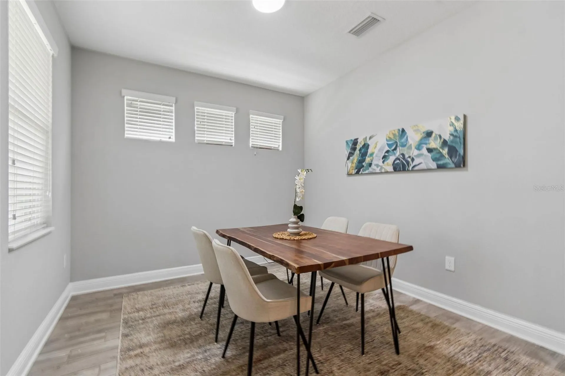 1216 E Giddens Avenue Tampa FL 33603