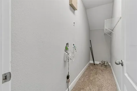 1216 E Giddens Avenue Tampa FL 33603