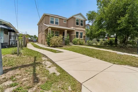 1216 E Giddens Avenue Tampa FL 33603